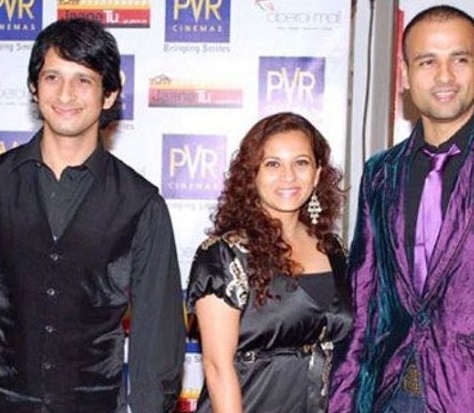 Sharman Joshi with his sister, Manasi Joshi, and brother-in-law, Rohit Roy