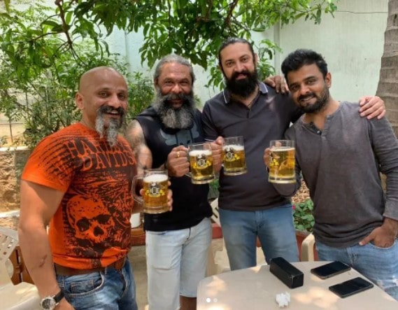 Vinay Bidappa enjoying an outing with his friends