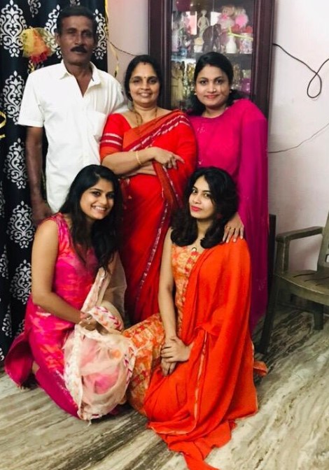 Dilsha Prasannan with her parents and two sisters