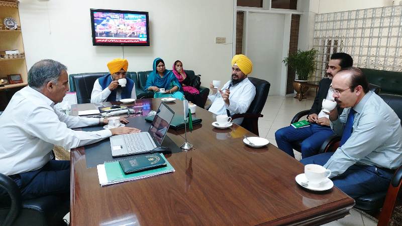 Giani Harpreet Singh in a meeting with Dr Aamer Ahmed