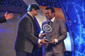 Leander Paes wins CNN IBN Indian of the Year (2013)