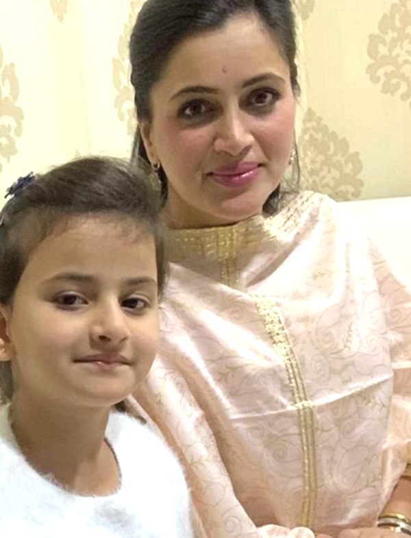 Navneet Kaur Rana with her daughter