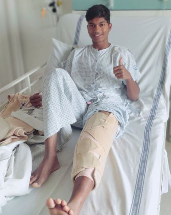 Pooja Vastrakar post her knee surgery