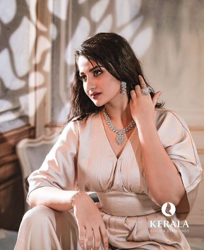 Sahana in a print advertisement of a jewelry brand