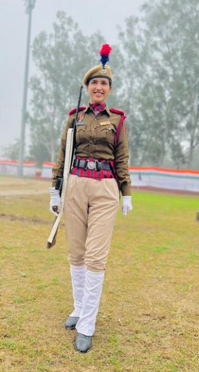 Sakshi Sharma as a Punjab Police Personnel