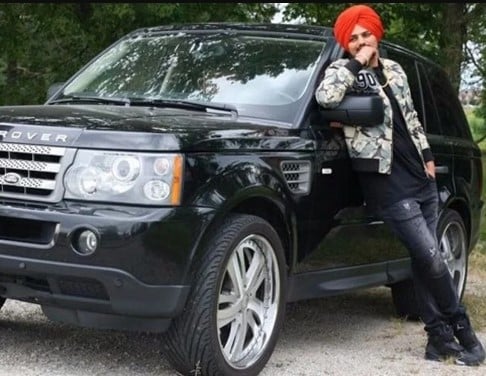 Sidhu Moosewala with his second Range Rover