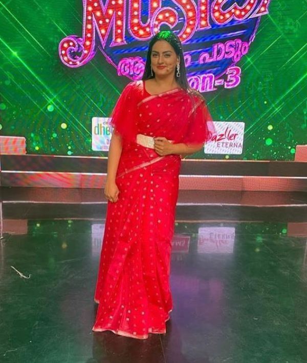 Suchithra Nair on the sets of Start Music season 3