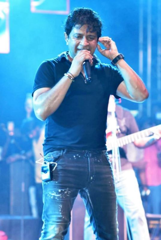 KK during his performance at Nazrul Mancha in Kolkata on 31 May 2022