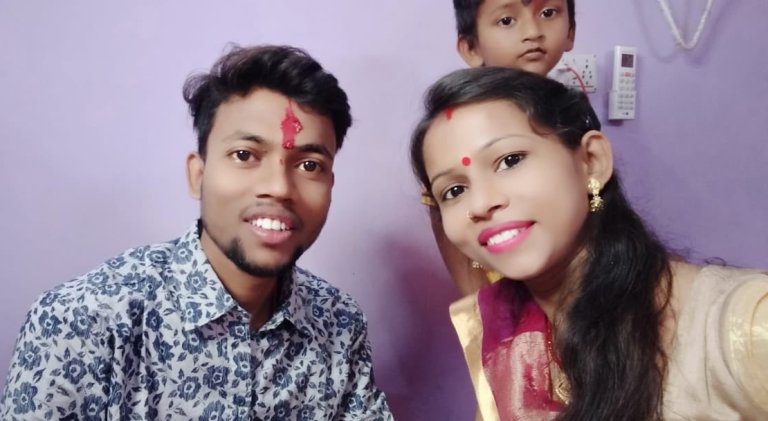 Manoj Dey With his sister 