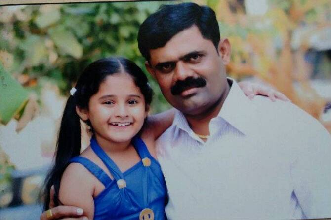 Mrunal Jadhav with her father 