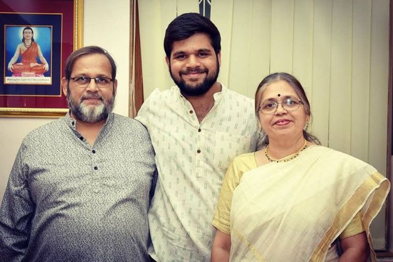 Picture of Kshitish with his parents