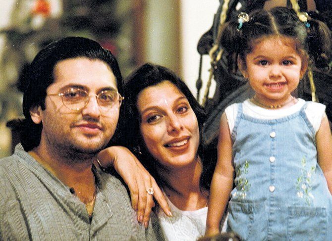 Pooja Bedi with ex-husband Farhan Furniturewalla and daughter Alaya F.