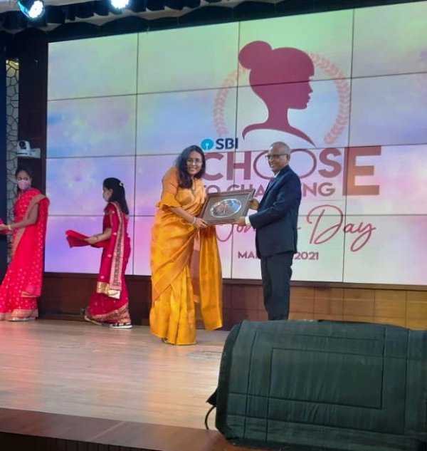Radhika Gupta is being honored by SBI