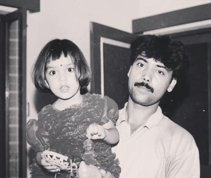 Sargam Koushal's childhood picture with her father