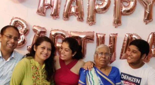 Aakarshi Kashyap with her parents, grandmother, and brother