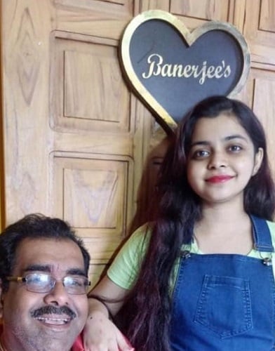 Anushka Banerjee with her father