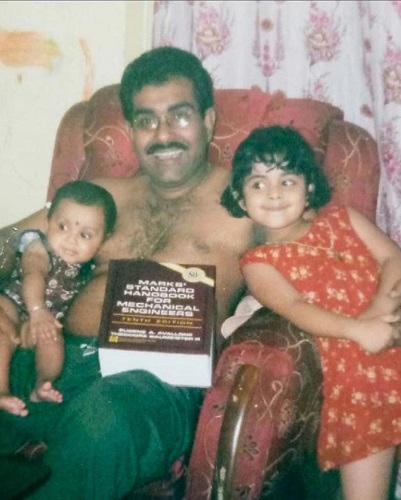 Anushka Banerjee’s (right) childhood picture with her father and brother
