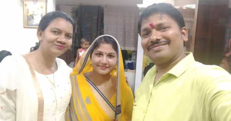 Dinesh Sir with his wife and sister 