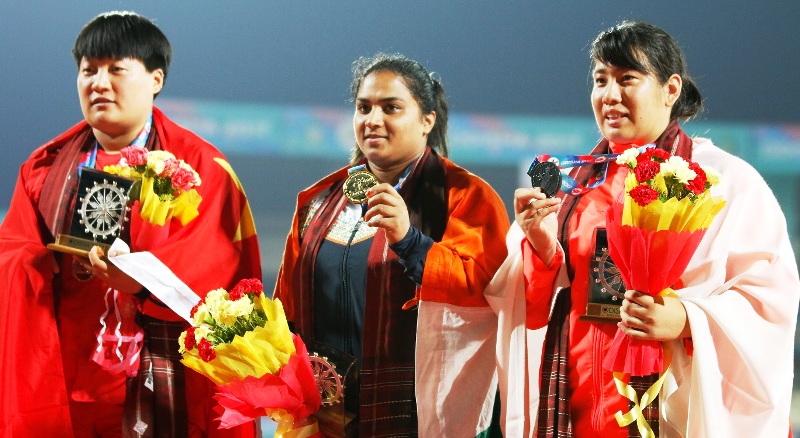 Manpreet Kaur (center) at Asian Athletics Championship 2017