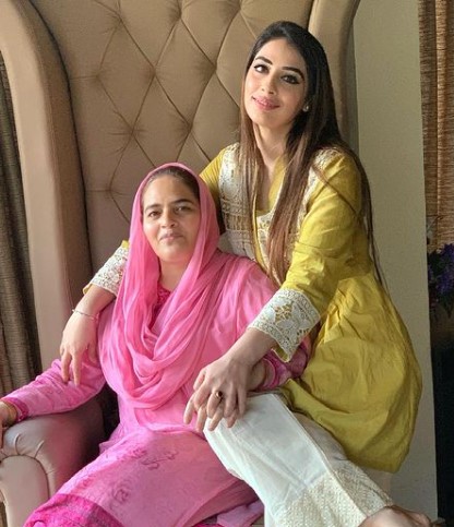 Mehreen Qazi with her mother