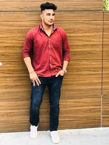 Sagar Ahlawat Height, Weight, Age, Girlfriend, Family, Biography & More ...