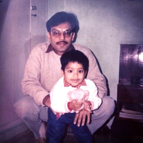 Childhood picture of Ankita Bansal with her father