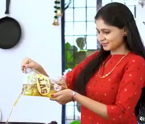 Akshata Kuki while advertising a food product on social media