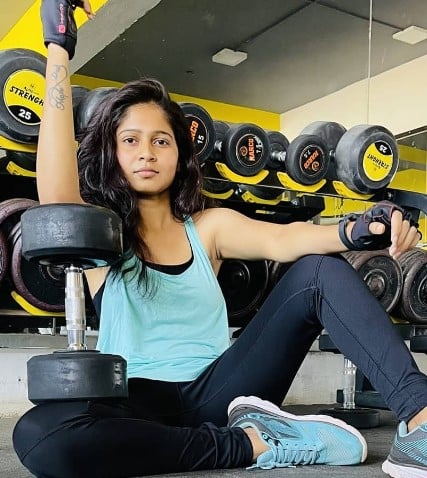 Akshata Kuki while working out at gym