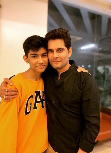 Amar Upadhyay with his son