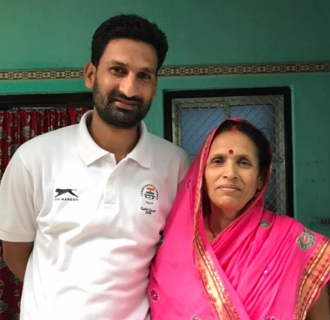 Chandan Kumar Singh with his mother