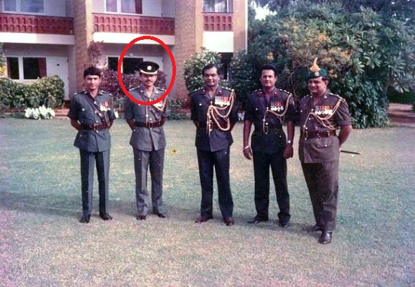 Gotabaya Rajapaksa with his fellow Sri Lankan military officers