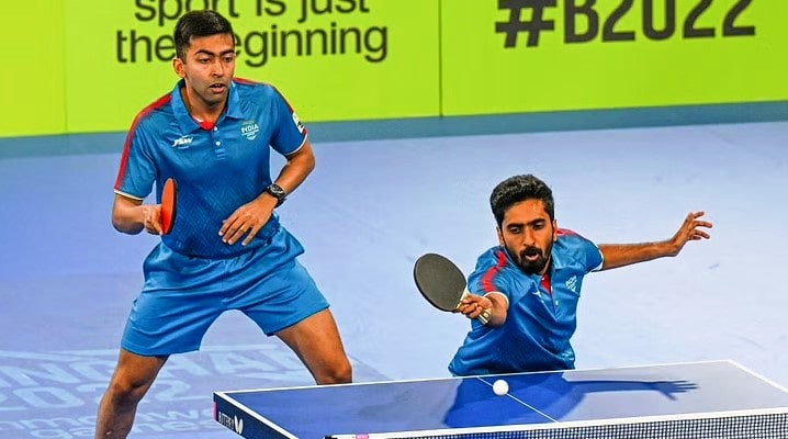 Harmeet Desai with Sathiyan Gnanasekaran during their match which was held on 2 August 2022