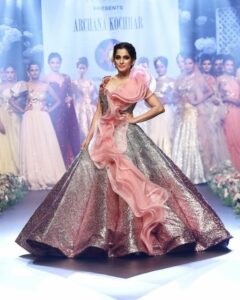 Priya Bapat walked the ramp for designer Archana Kochhar at Pune Times Fashion Week 2018