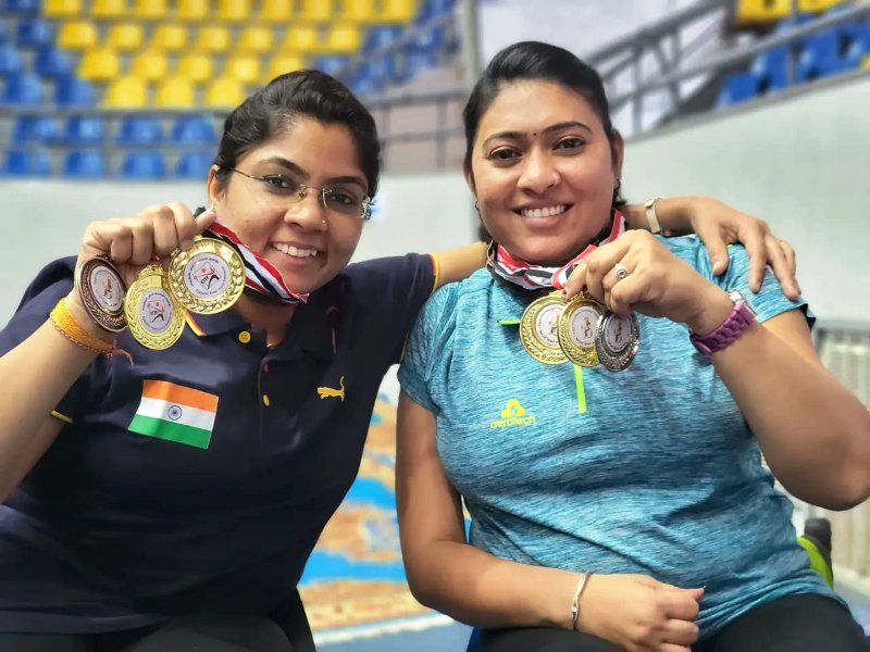 Sonalben Patel (right) after winning three medals at the ITTF Fa40 Egypt Para Open