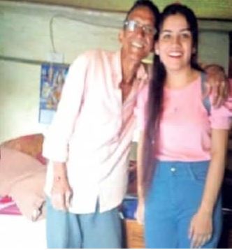 Ankita Bhandari with her father