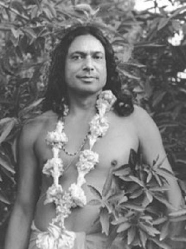 Jagadguru Shri Kripalu Ji Maharaj's old photo while he used to stay in the jungles
