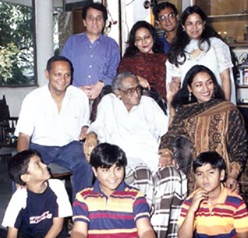 From left to right, bottom row: Great grandsons: Varun Patel, Sidhartha Singh, Aditya Singh. Middle Row: Grandson Rahul, Ashok Kumar, granddaughter Anuradha Patel. Top Row: Son-in-law Hameed Jaffrey, daughter Bharti Jaffrey, grandson Rohit Patel and granddaughter-in-law Kiran