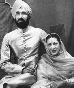 Lt Gen Harbakhsh Singh with his wife