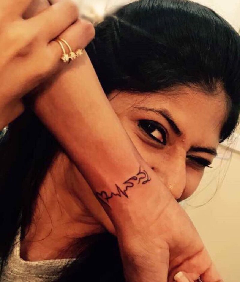 Neha Chowdary's tattoo on her right hand