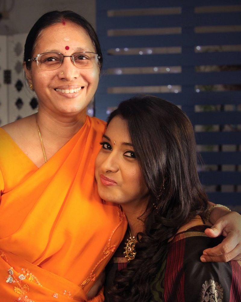 Priya Bhavani Shankar with her mother