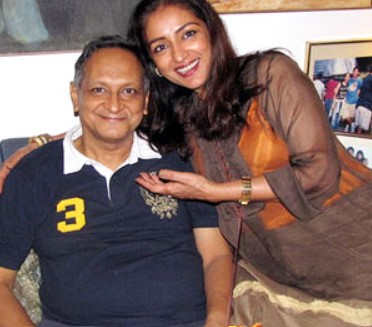 Rahul Patel with sister Anuradha Patel