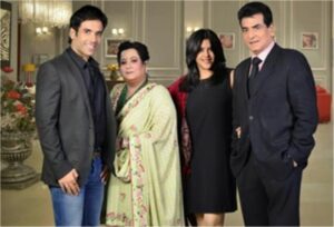Shobha Kapoor with his son Tusshar Kapoor (left), daughter, Ekta Kapoor (second from right), and husband, Jeetendra (right)