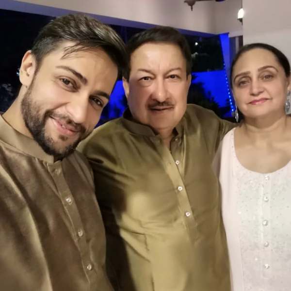 A photo of Shaleen Bhanot with his parents