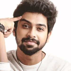 VJ Kathirravan (Bigg Boss Tamil 6) Age, Girlfriend, Family, Biography ...