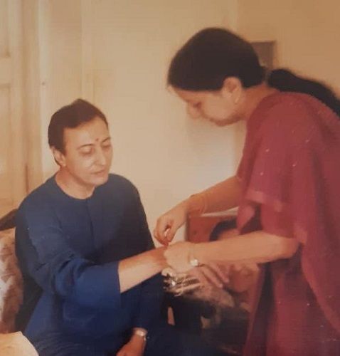 Anang Desai with one of his sisters