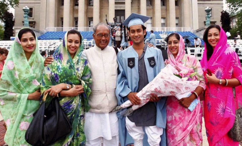 Digvijaya Singh with his son, Jaivardhan Singh, and daughters