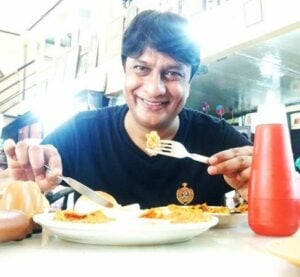 Kiran Mane's post showcasing that he is a non-vegetarian