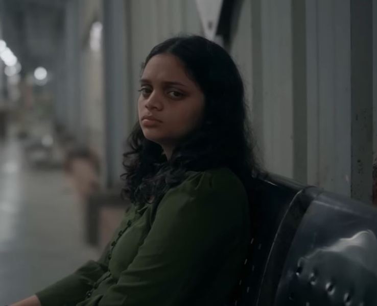 Srushti Tawade in the music video - 'OFFICE' (2022)