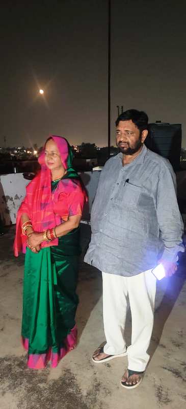 A photo of Kaushal Kishore with his wife Jai Devi