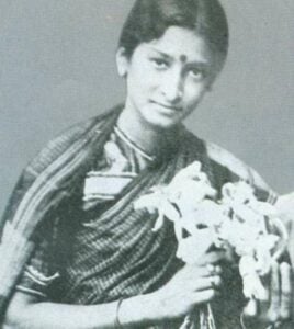 A picture of Vikram Gokhale's mother, Kamlabai Gokhale
